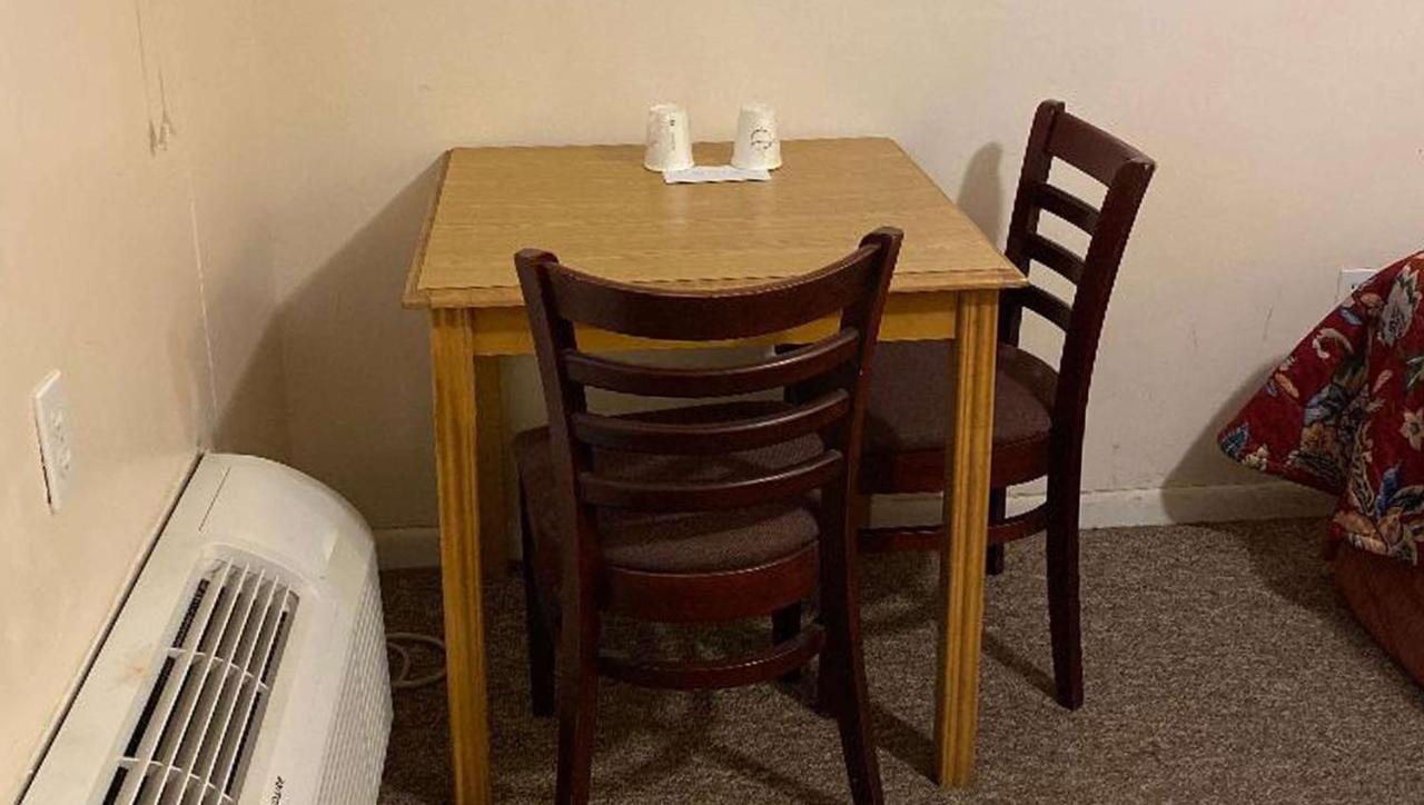 Country Place Inn And Suites White Haven Extérieur photo