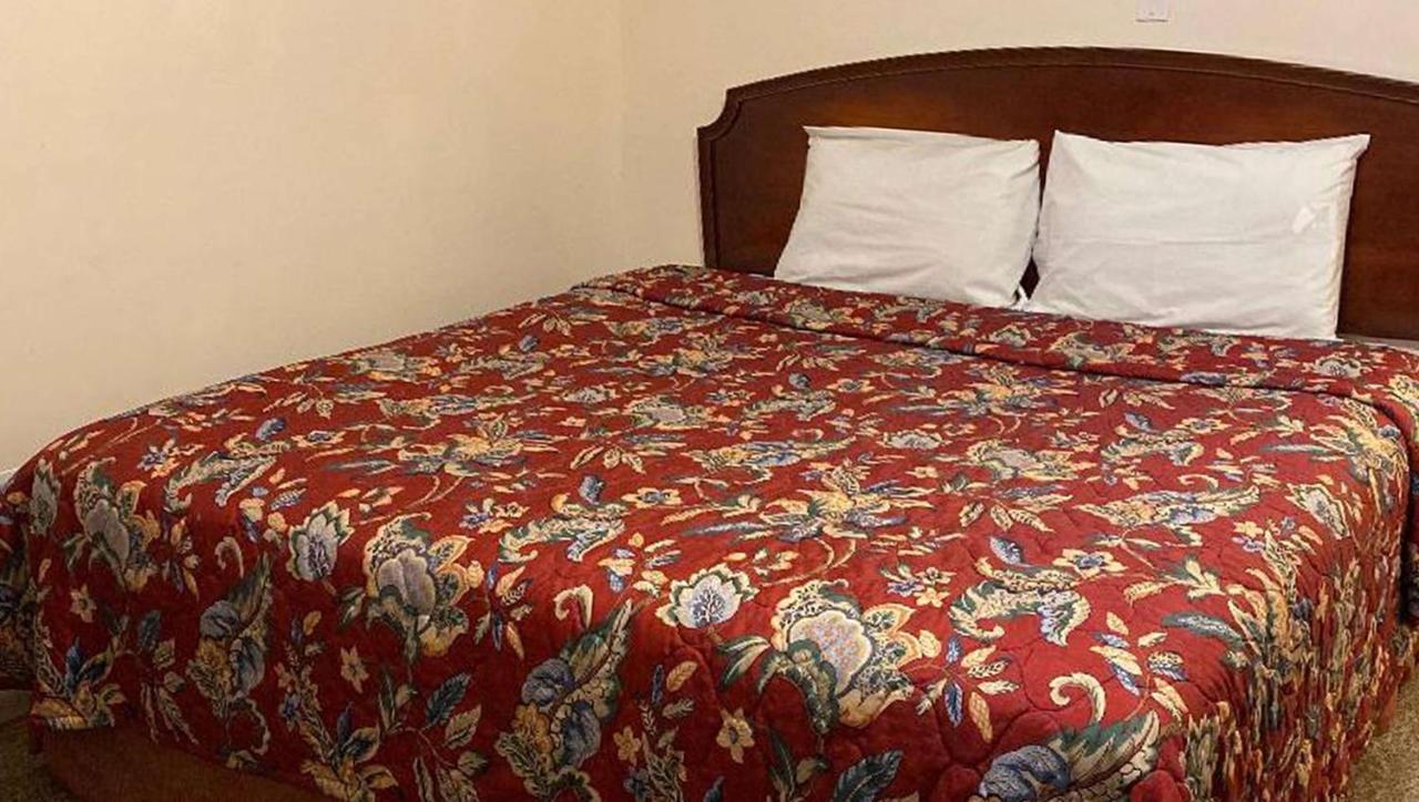 Country Place Inn And Suites White Haven Extérieur photo