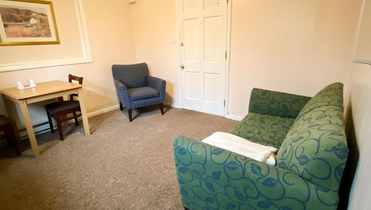 Country Place Inn And Suites White Haven Extérieur photo